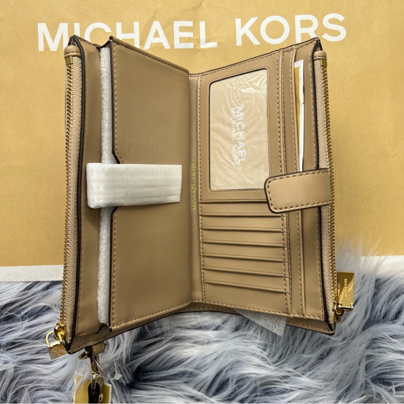 Michael Kors DoubleZip Wallet Wristlet
Phone Case - Picture 3 of 11